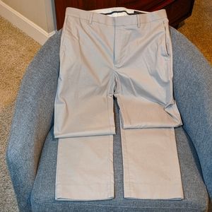 Banana Republic 33x34 slim fit khaki dress pants